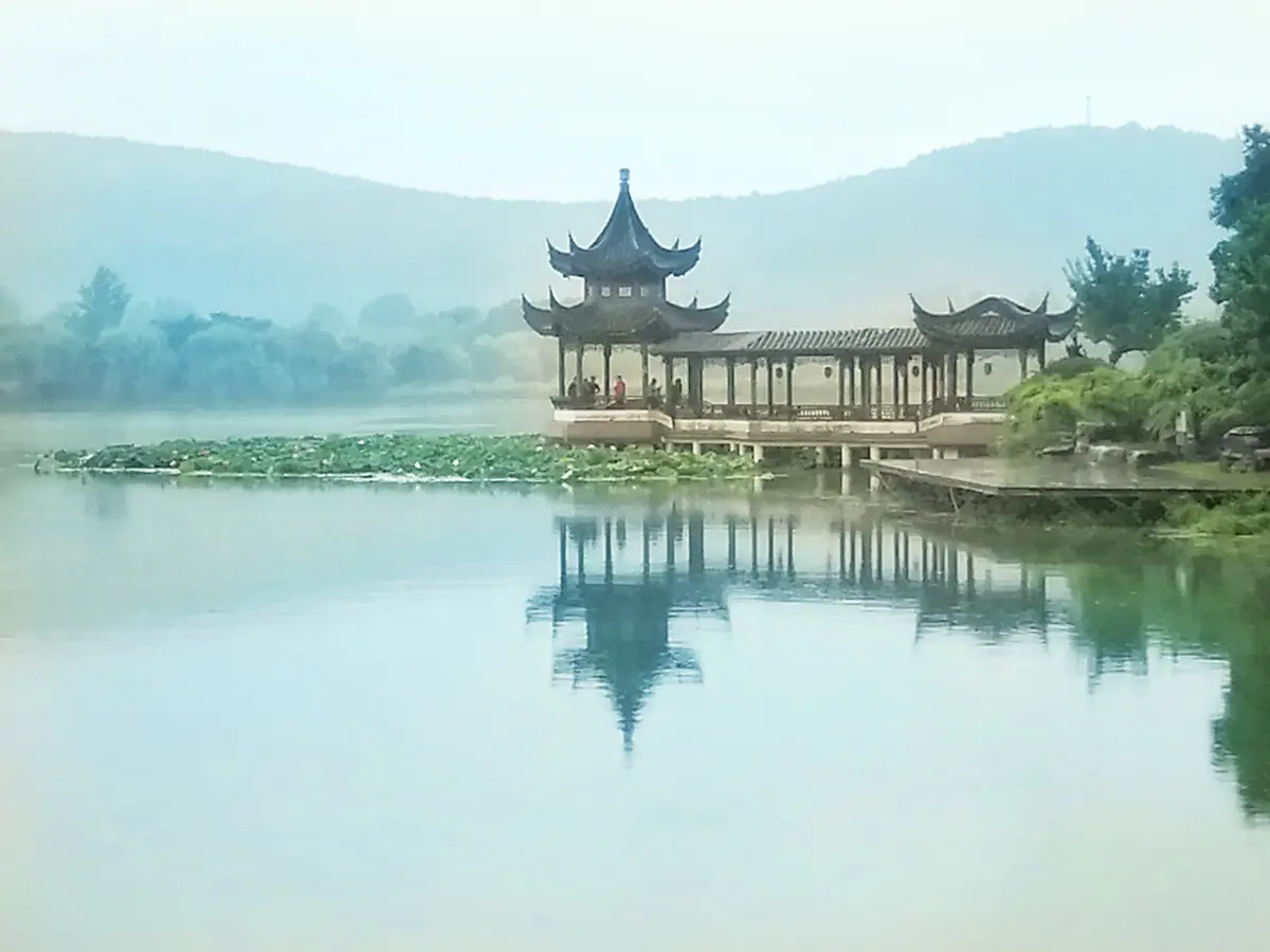 徐州云龙湖景区哪里有行李寄存的地方？云龙湖景区行李寄存怎么收费？