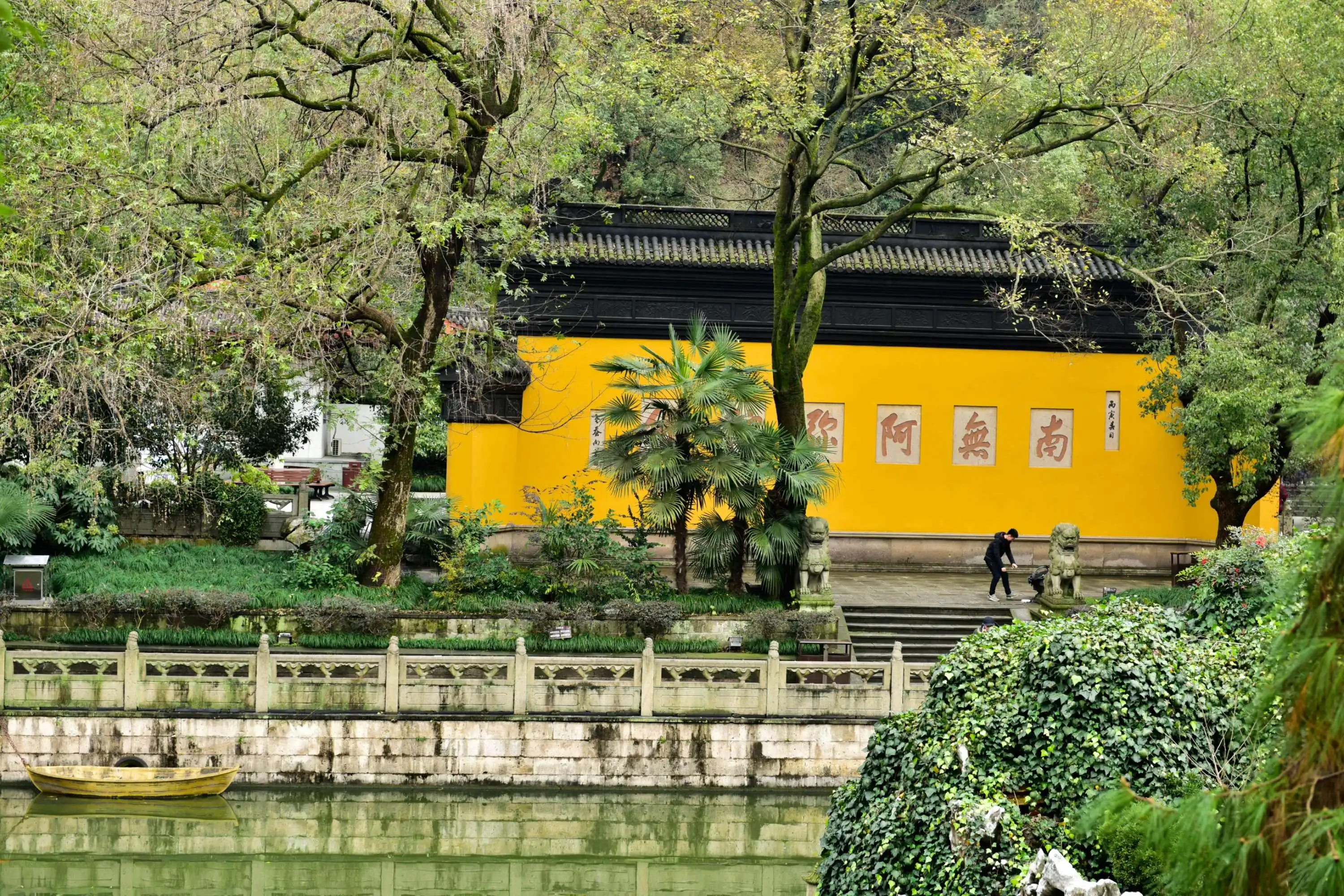 净慈寺哪里有行李寄存的地方?杭州净慈寺行李寄存怎么收费?