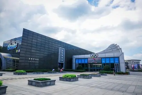 青岛行李寄存